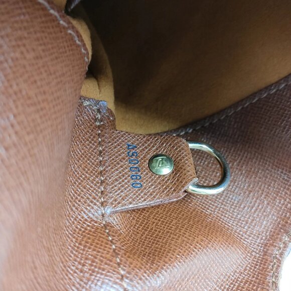 Authentic  Louis Vuitton Musette Brown Monogram Shoulder Bag LCMON293-121525 - Picture 8 of 9